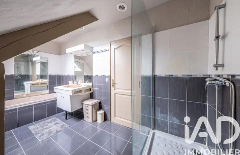 Maison - 136 m² - 5 pièces