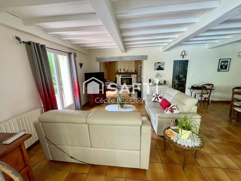 Maison - 239 m² - 7 pièces