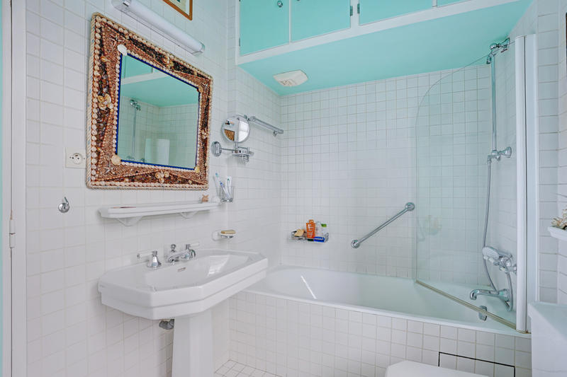 Maison - 199 m² - 14 pièces