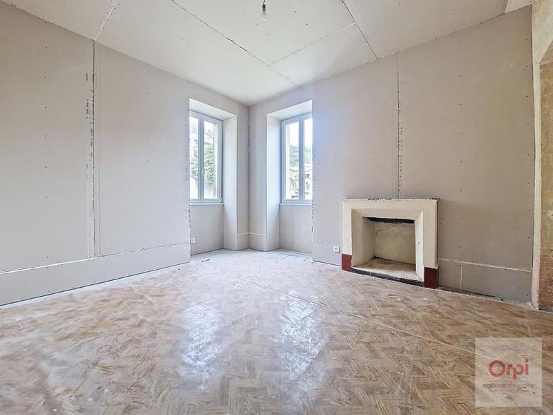 Maison - 363 m² - 1 pièce