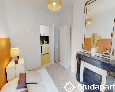 Chambre - 80 m² - 1 pièce