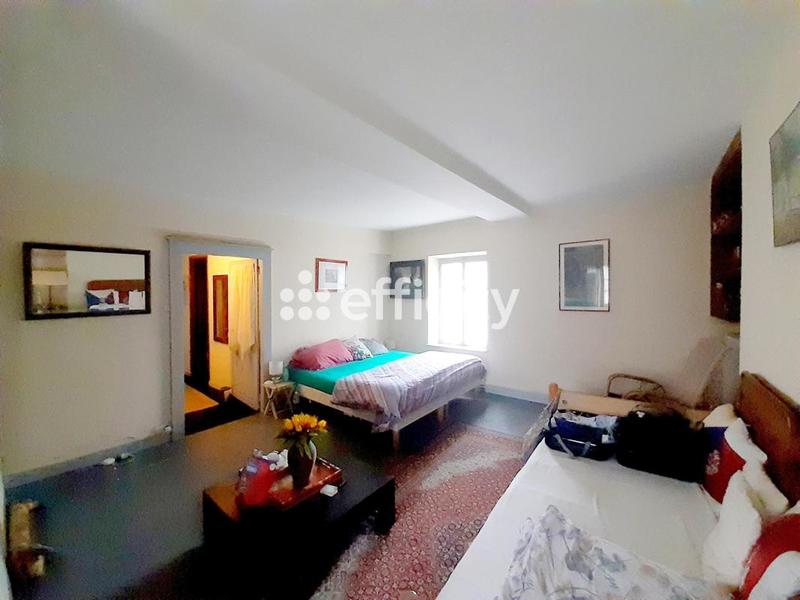 Maison - 319 m² - 10 pièces