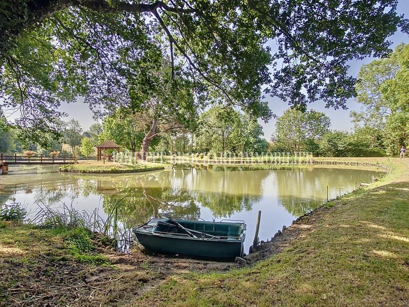 Terrain de loisirs - 9 940 m²