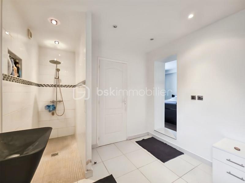 Maison - 108 m² - 7 pièces