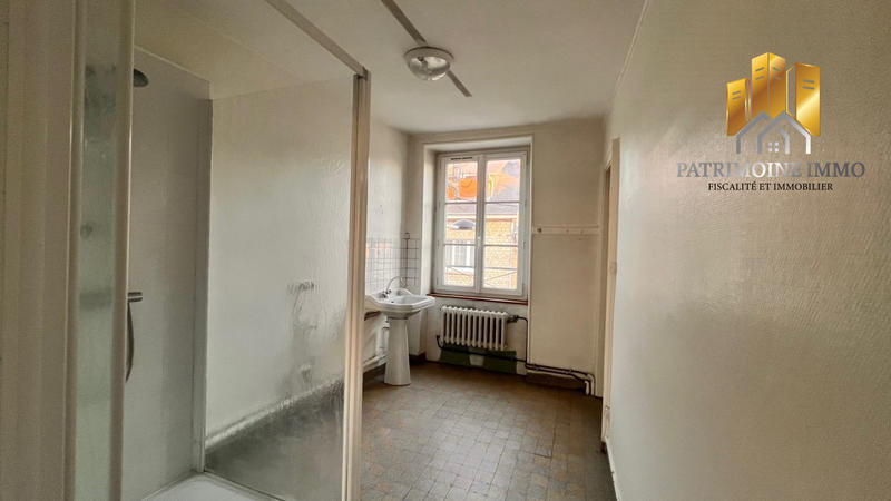 Maison - 205 m² - 9 pièces