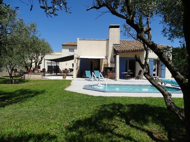 Villa - 210 m² - 6 pièces