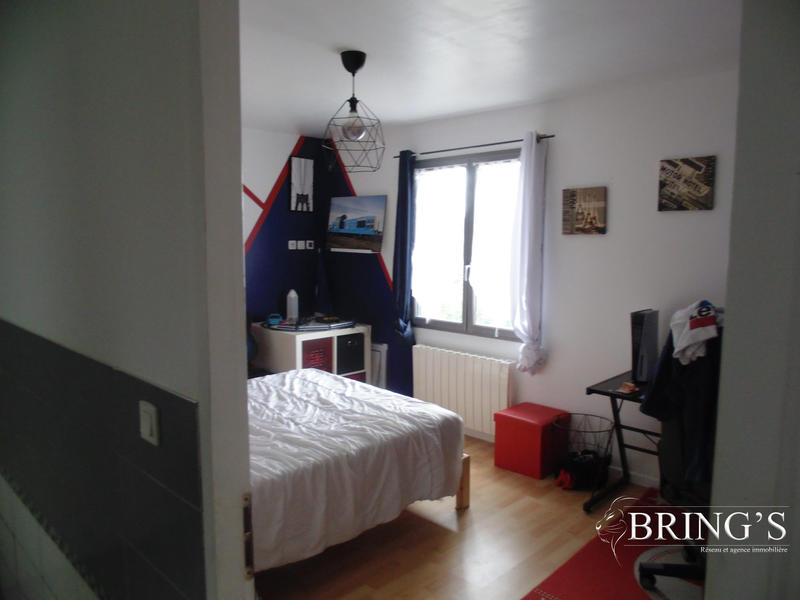 Maison - 178 m² - 8 pièces