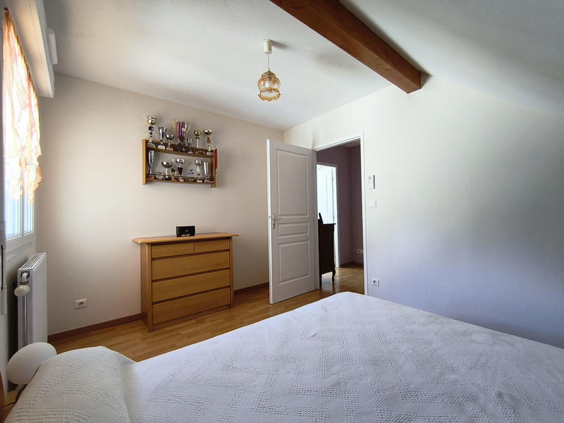 Maison - 99 m² - 6 pièces