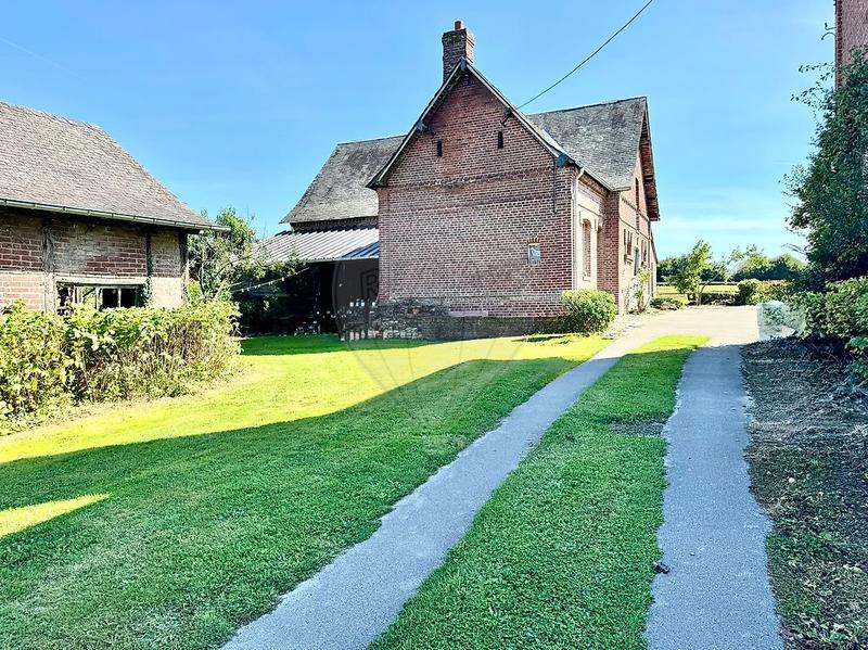 Maison - 177 m² - 9 pièces