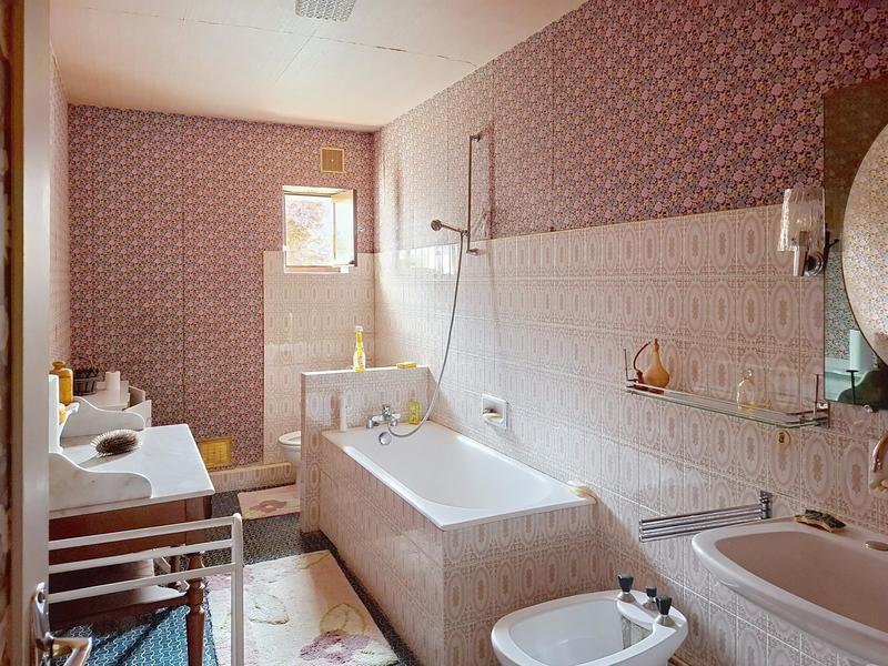 Maison - 163 m² - 8 pièces