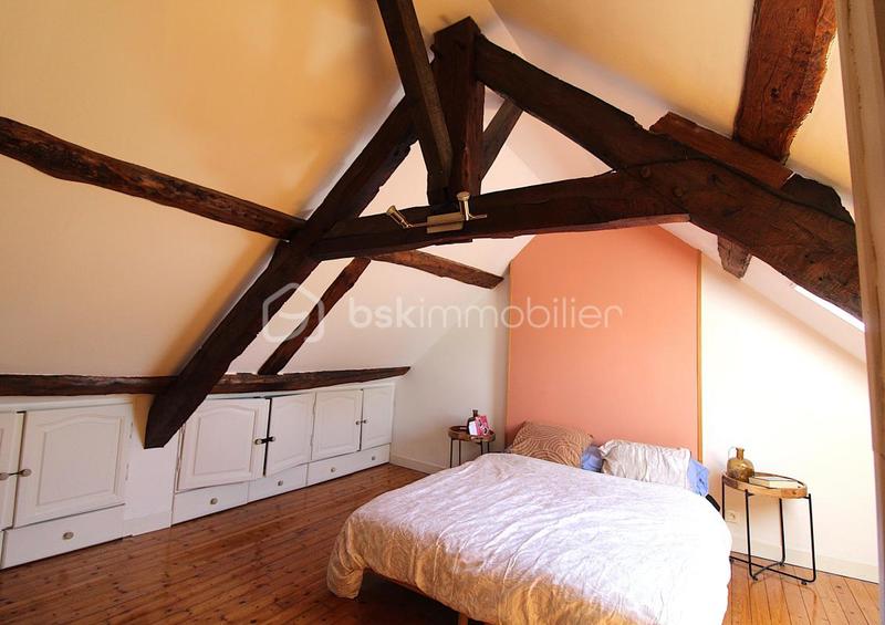 Maison en pierre - 193 m² - 7 pièces