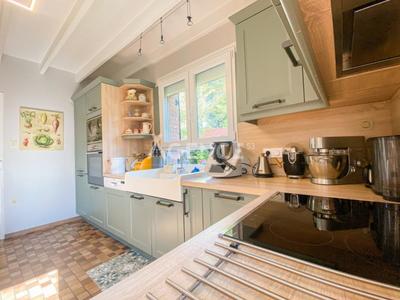 Maison - 169 m² - 5 pièces