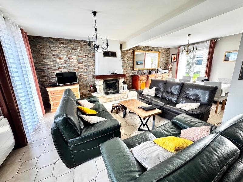 Maison - 137 m² - 7 pièces