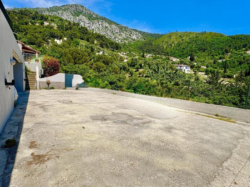 Maison - 121 m² - 5 pièces