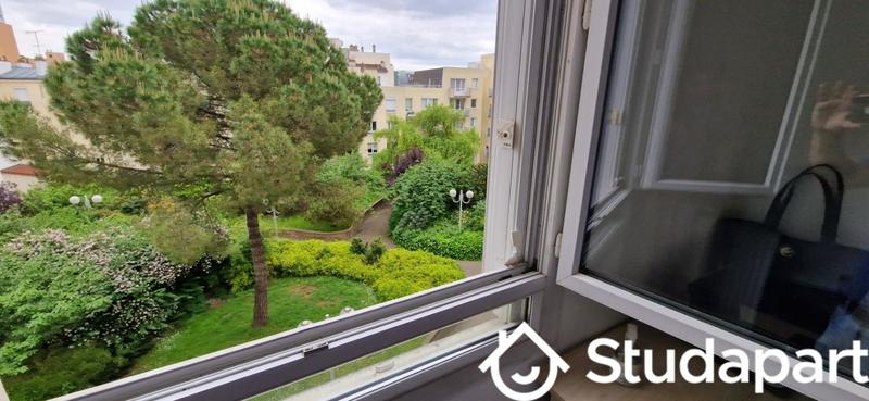 Chambre - 11 m² - 1 pièce