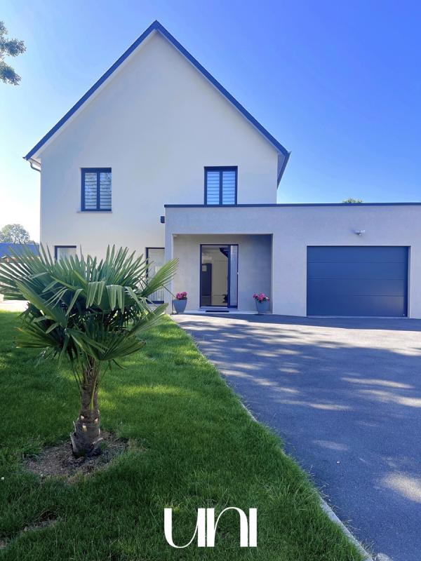 Maison - 200 m² - 7 pièces