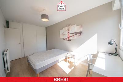 Appartement - 95 m² - 5 pièces