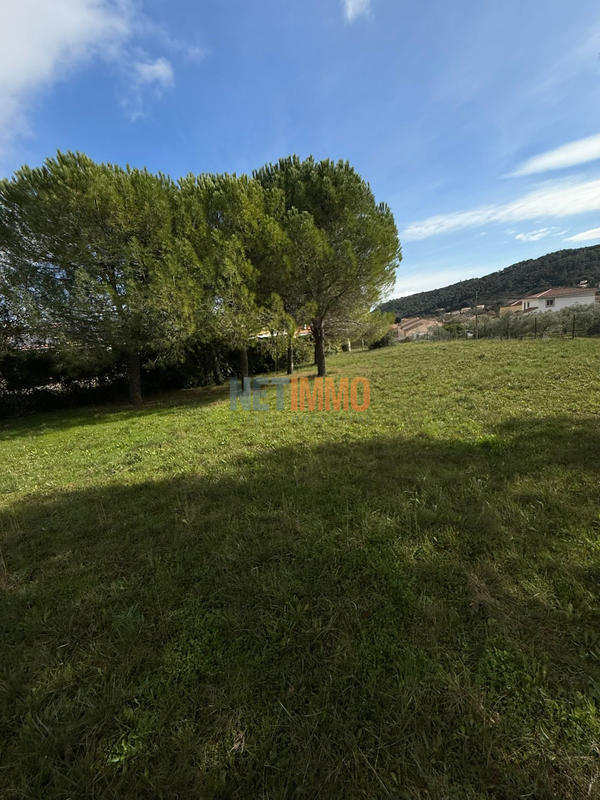 Terrain - 1 340 m²