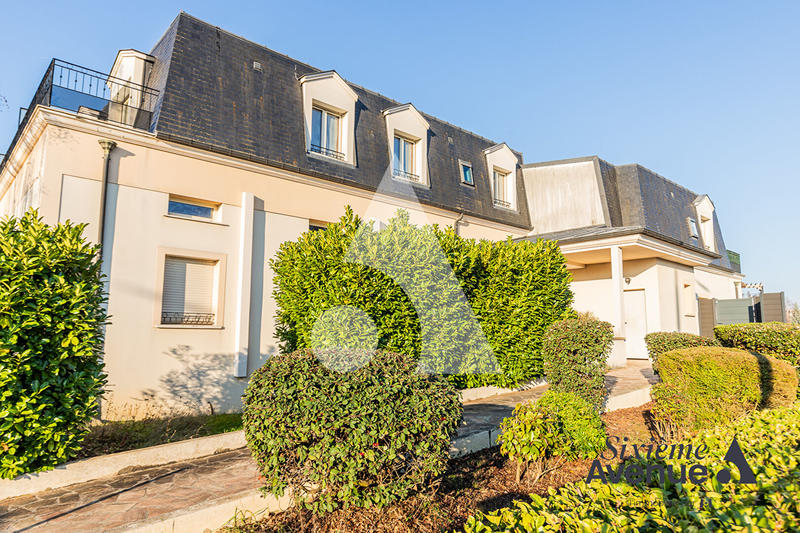 Appartement - 95 m² - 5 pièces