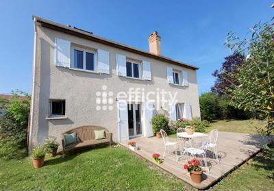 Maison - 206 m² - 9 pièces