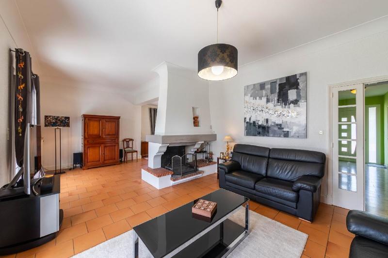Maison - 181 m² - 8 pièces
