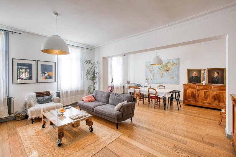 Maison - 247 m² - 7 pièces