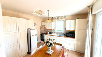 Maison - 97 m² - 5 pièces