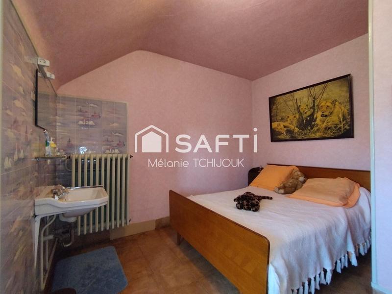 Maison - 96 m² - 5 pièces