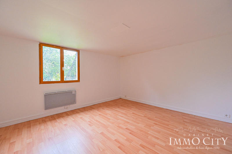 Maison - 94 m² - 5 pièces