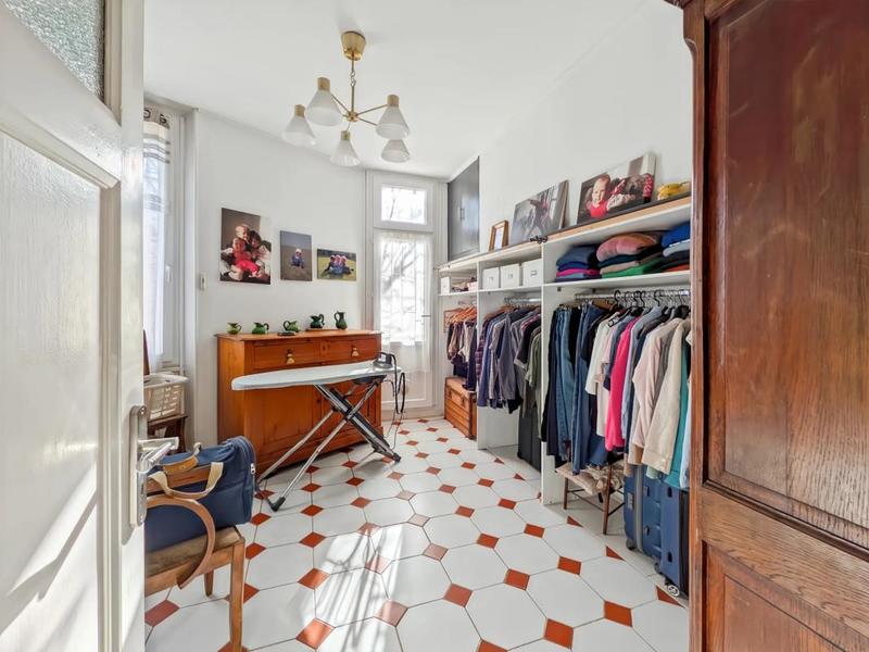 Maison - 193 m² - 10 pièces