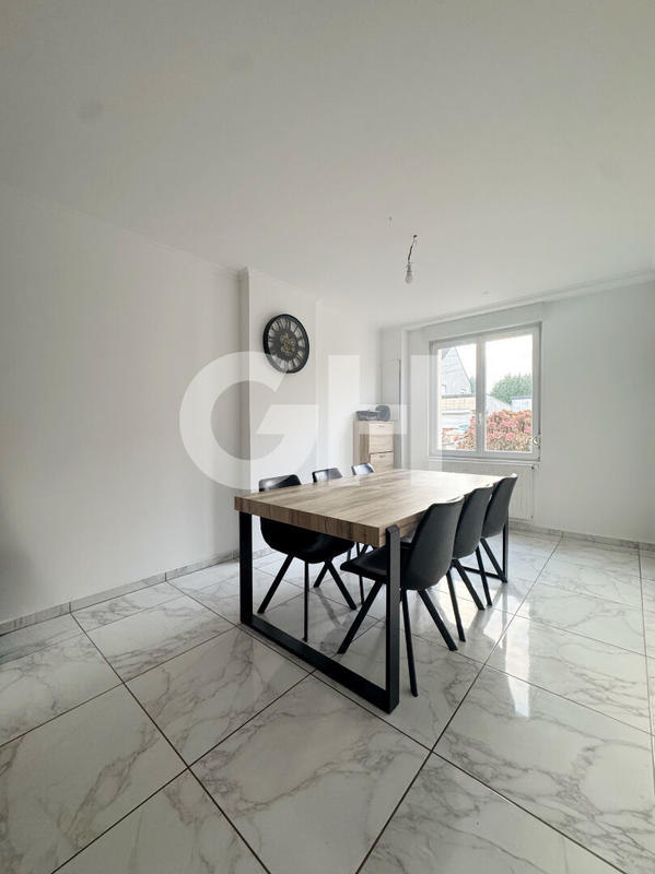 Maison - 126 m² - 5 pièces