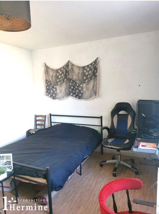 Maison traditionnelle - 175 m² - 6 pièces