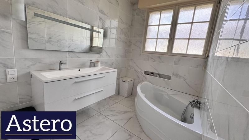 Maison - 196 m² - 6 pièces