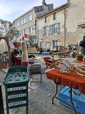 Brocante de professionnels à Mauzé-sur-le-Mignon