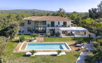 Villa - 324 m² - 7 pièces