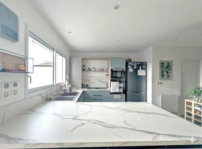 Maison - 99 m² - 4 pièces