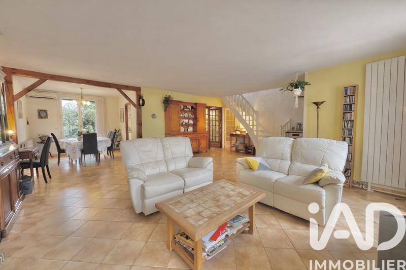 Maison - 197 m² - 8 pièces