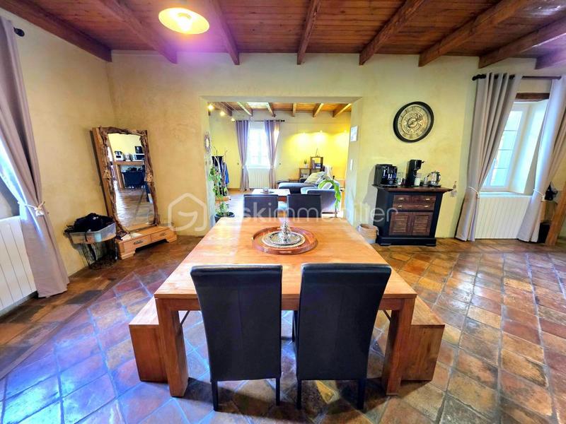Maison en pierre - 178 m² - 4 pièces