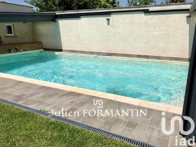 Maison - 200 m² - 7 pièces