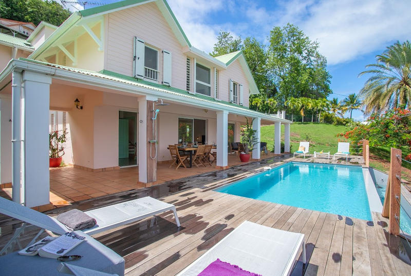 Villa - 270 m² - 6 pièces