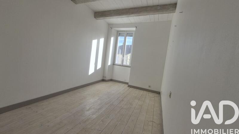 Maison - 90 m² - 5 pièces