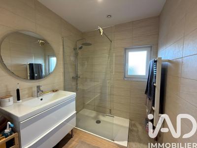 Maison - 97 m² - 5 pièces