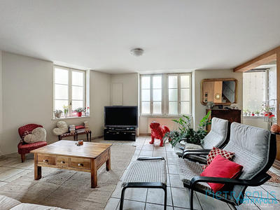 Maison - 123 m² - 5 pièces