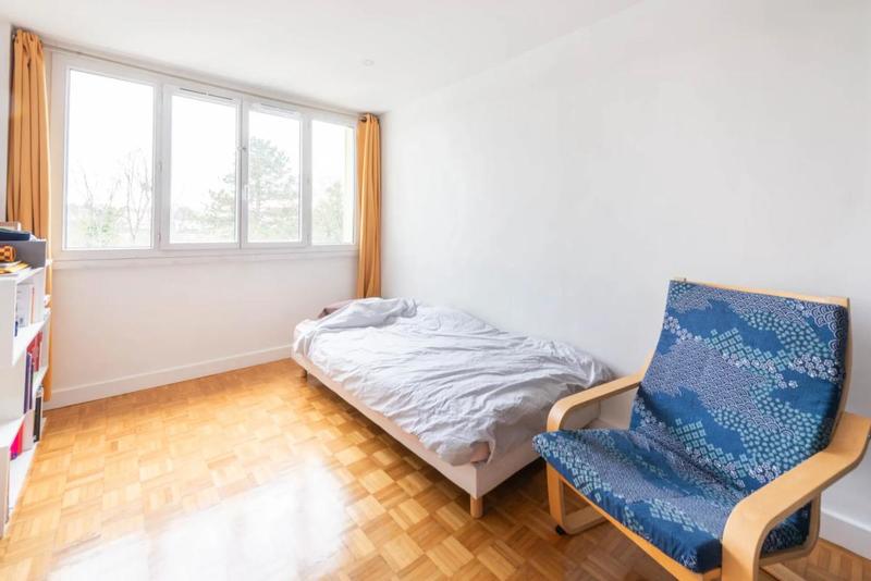 Appartement - 90 m² - 4 pièces