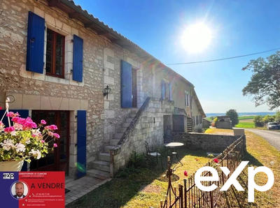 Maison traditionnelle - 157 m² - 8 pièces