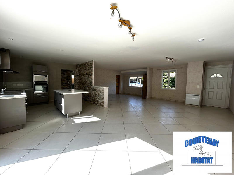 Maison - 145 m² - 7 pièces