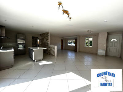 Maison - 145 m² - 7 pièces