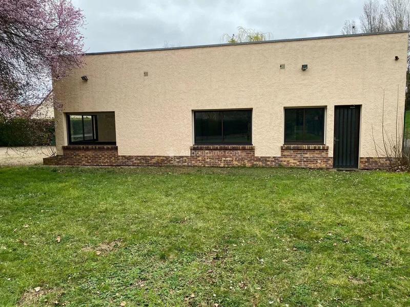 Bureau - 200 m² - 7 pièces