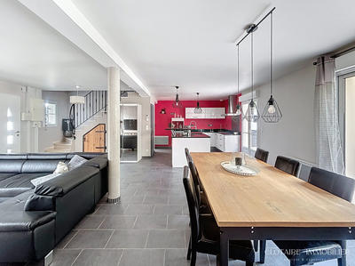 Maison - 140 m² - 6 pièces