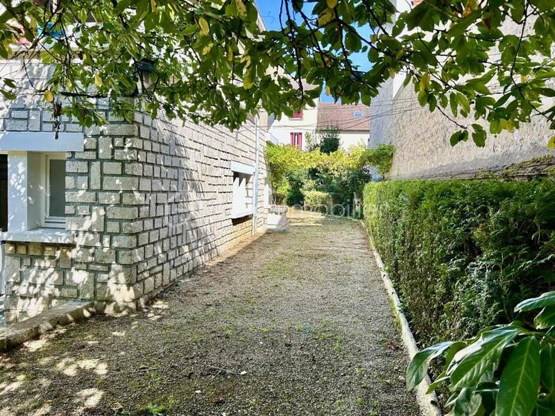 Maison - 141 m² - 6 pièces